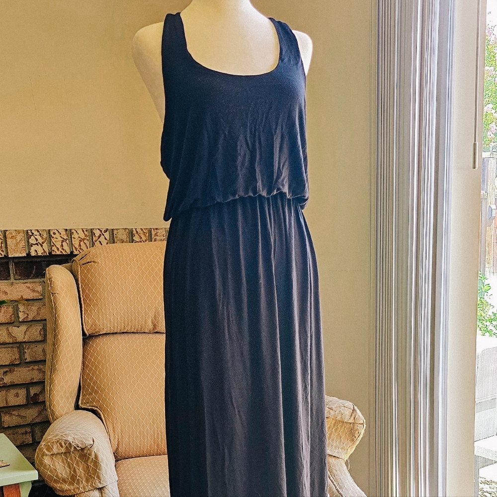 Classic Black Sleeveless Maxi Dress – Size L